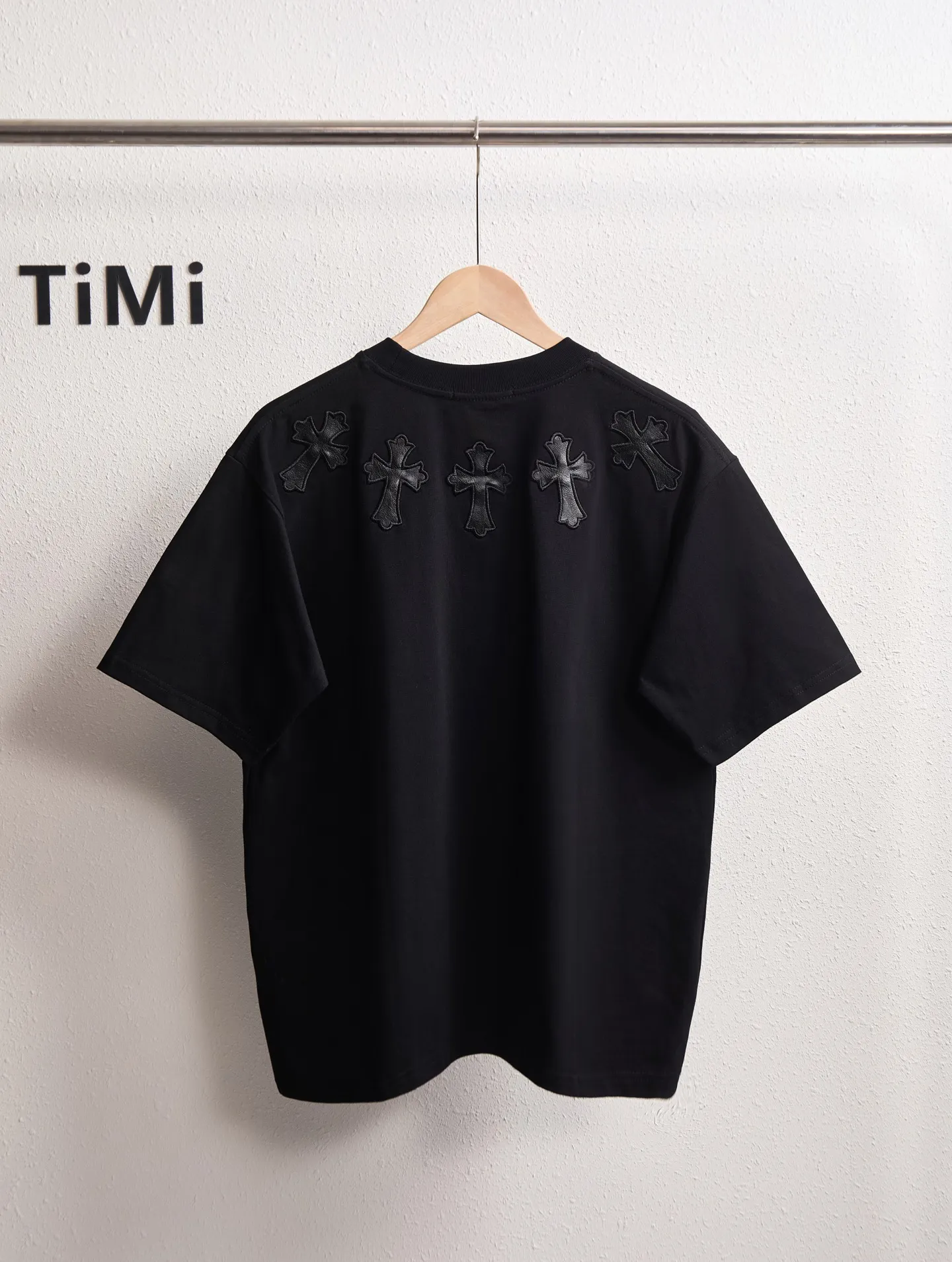 TM ： 32 ： Hot Sale os ：Black White Size：S M L XL